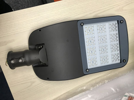 شراء الصب الصمامي الألومنيوم 60W 100W 150W 200W أضواء الشوارع LED الخارجية مقاومة للماء IP65 مع شهادة CE تستخدم للطريق السريع ، الطريق الرئيسي online manufacture